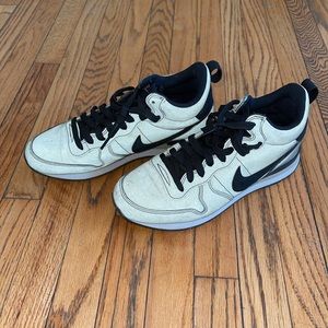 Nike internationalists Mid - reflective